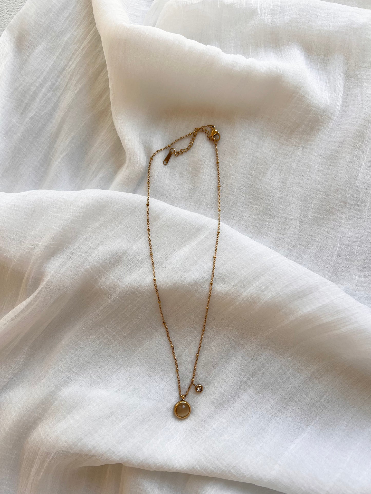Stone bead ball station necklace stainless steel anti tarnish waterproof jewelry
