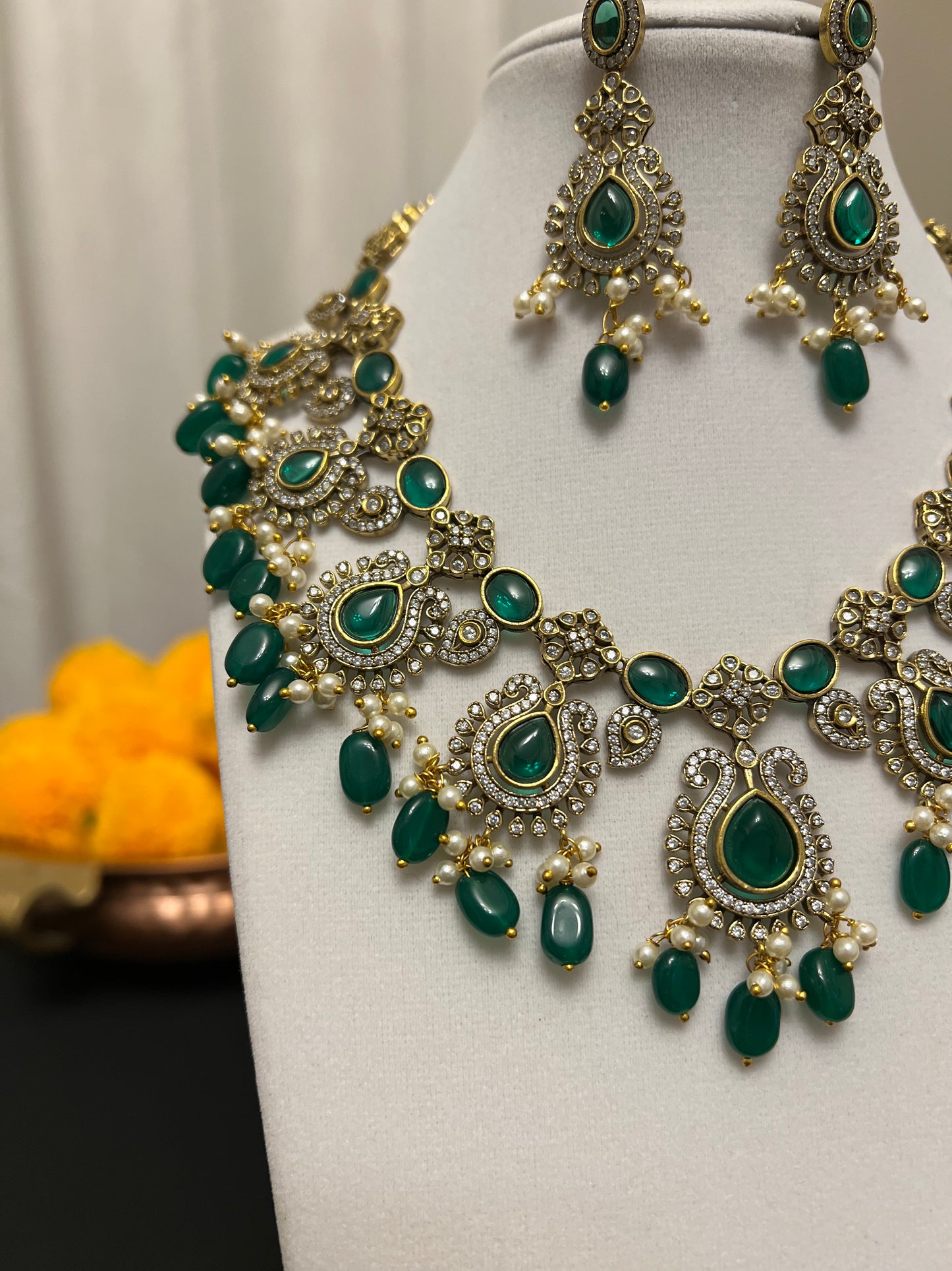 Victorian finish statement necklace set | green stone necklace